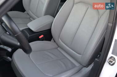 Седан Audi A3 2017 в 