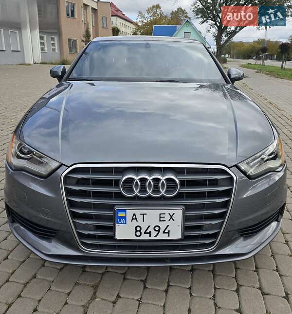 Седан Audi A3 2015 в Коломиї
