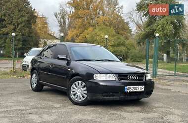 Хетчбек Audi A3 2002 в 