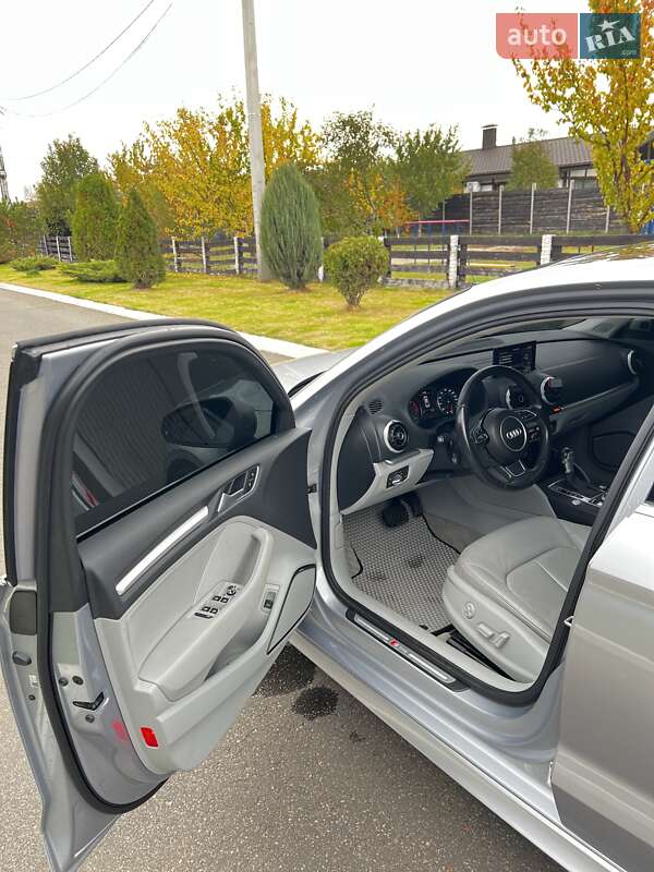 Седан Audi A3 2016 в Харкові