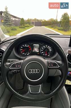 Седан Audi A3 2016 в 