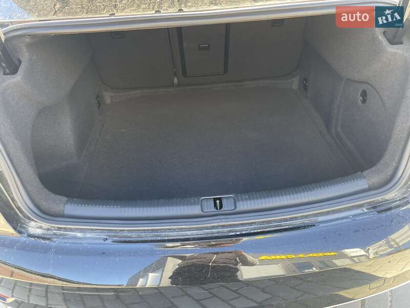 Седан Audi A3 2016 в Львове фото 21 Седан Audi A3 2016 в Львове