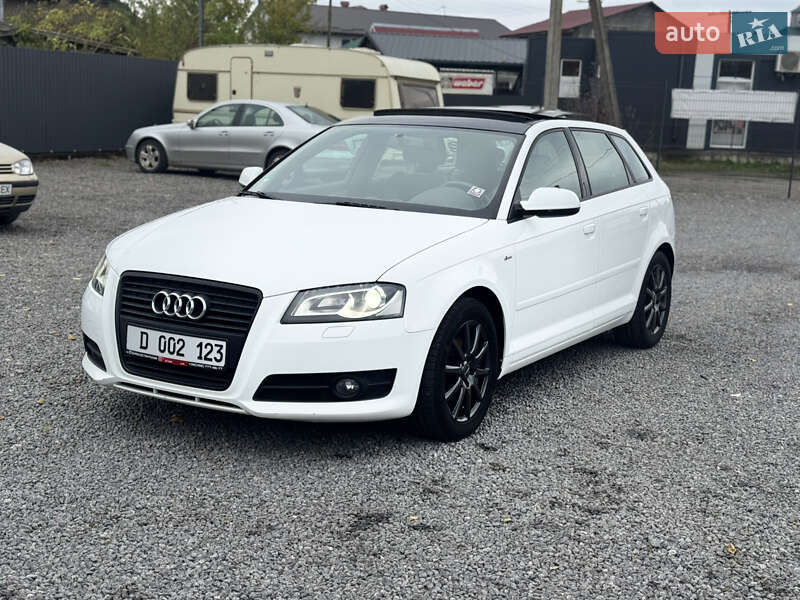 Хетчбек Audi A3 2010 в  фото Хетчбек Audi A3 2010 в