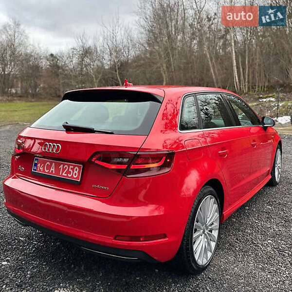 Хетчбек Audi A3 2015 в Києві