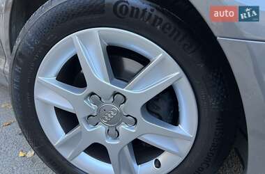 Хетчбек Audi A3 2010 в 