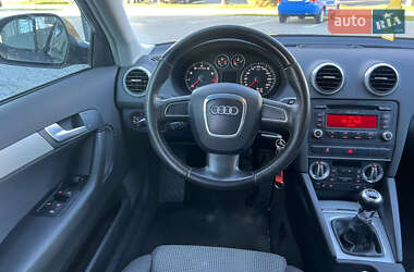 Хетчбек Audi A3 2010 в 