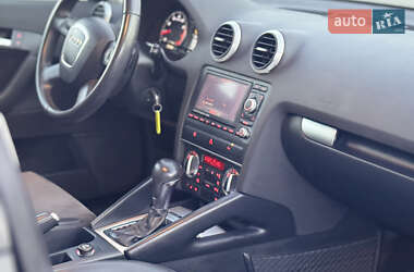 Хэтчбек Audi A3 2010 в 