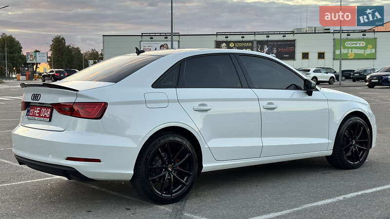Седан Audi A3 2015 в Києві