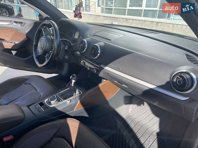 Седан Audi A3 2015 в Одессе