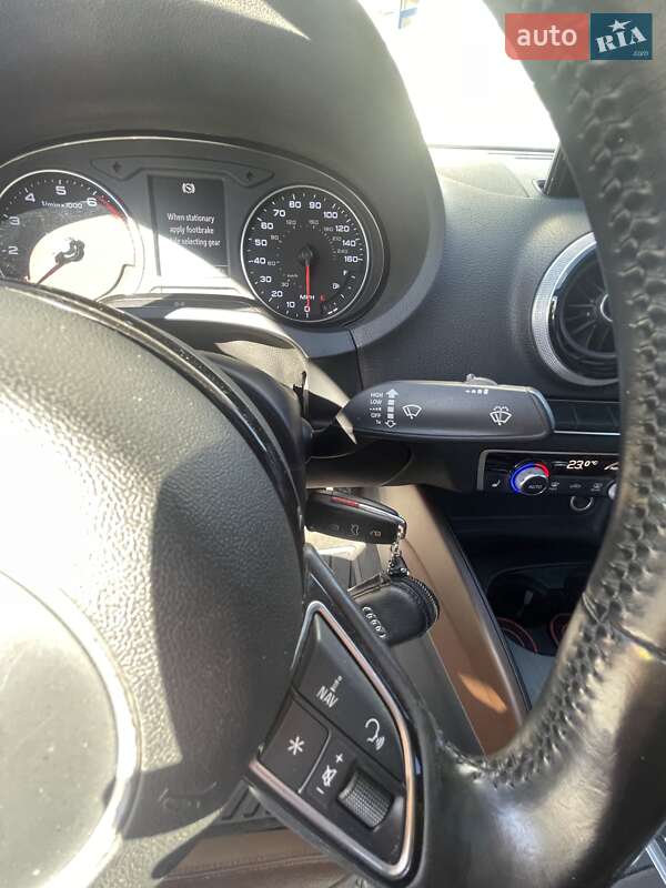 Седан Audi A3 2015 в Одессе