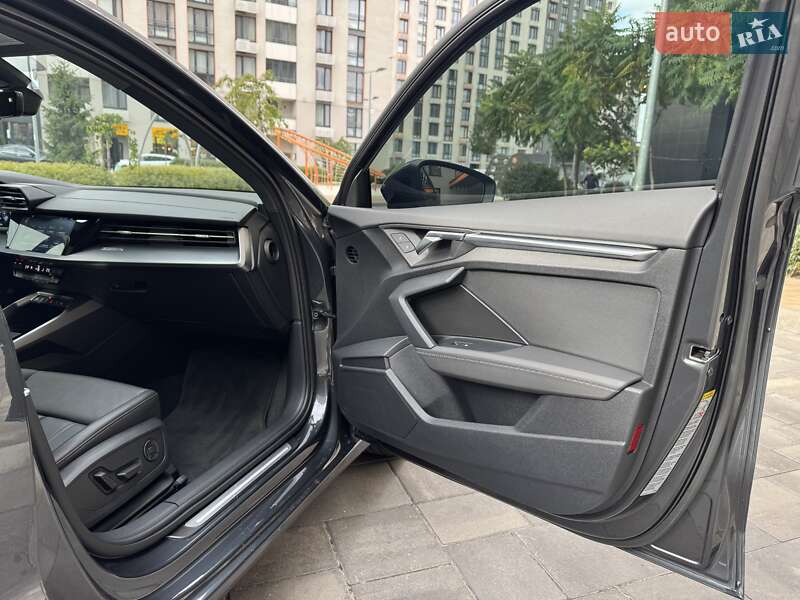 Седан Audi A3 2023 в Киеве