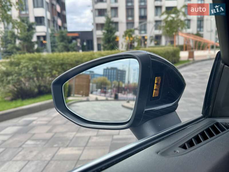Седан Audi A3 2023 в Киеве