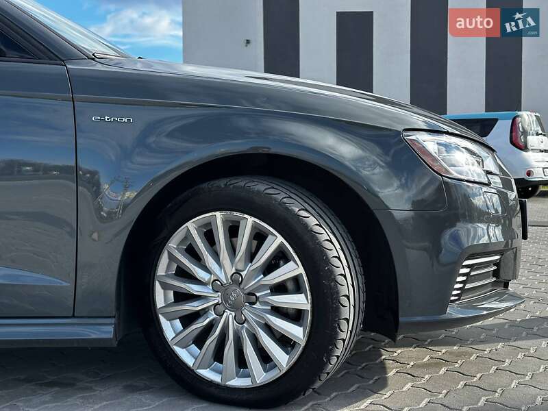 Хетчбек Audi A3 2017 в Львові фото 11 Хетчбек Audi A3 2017 в Львові