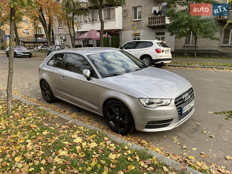 Хетчбек Audi A3 2015 в Києві фото 3 Хетчбек Audi A3 2015 в Києві