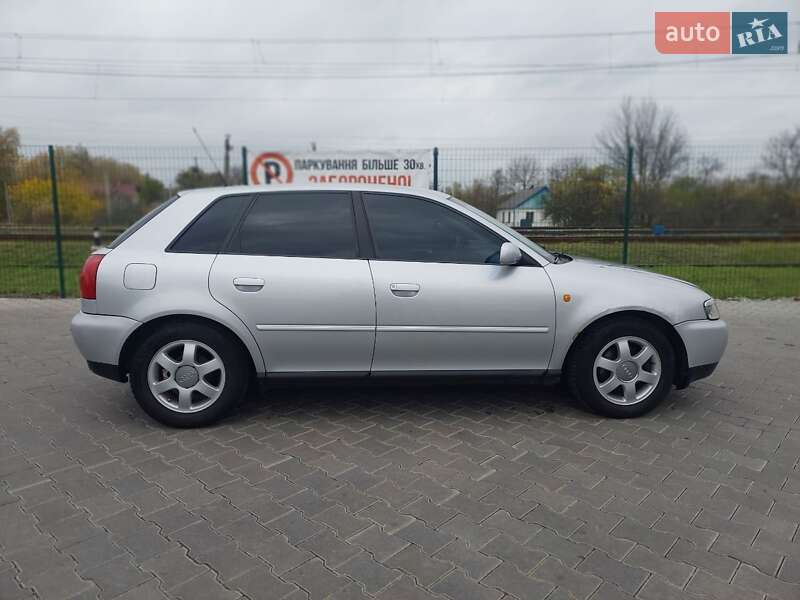 Хэтчбек Audi A3 1999 в Житомире