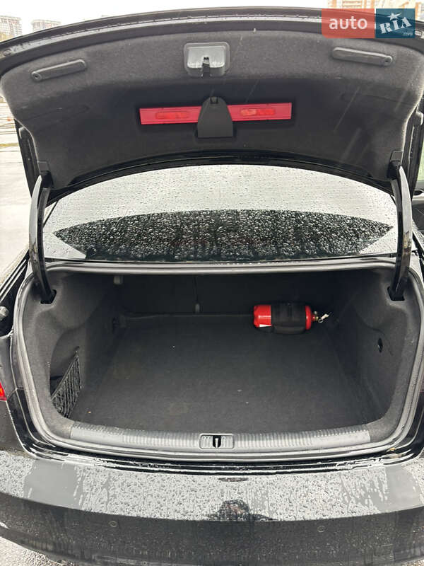 Седан Audi A3 2015 в Киеве фото 11 Седан Audi A3 2015 в Киеве