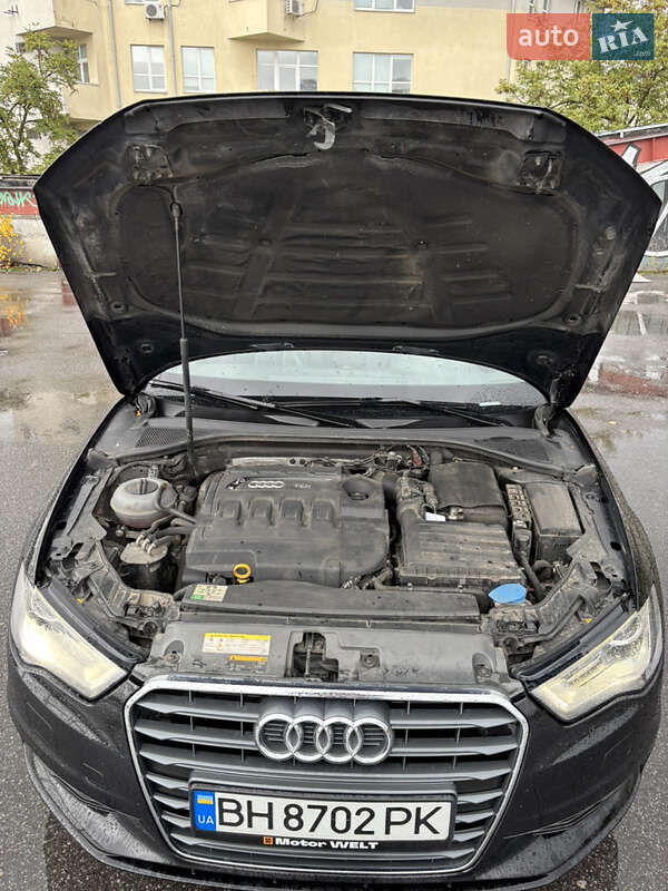 Седан Audi A3 2015 в Киеве фото 14 Седан Audi A3 2015 в Киеве
