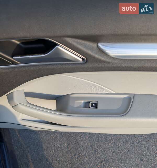 Седан Audi A3 2016 в Киеве фото 20 Седан Audi A3 2016 в Киеве