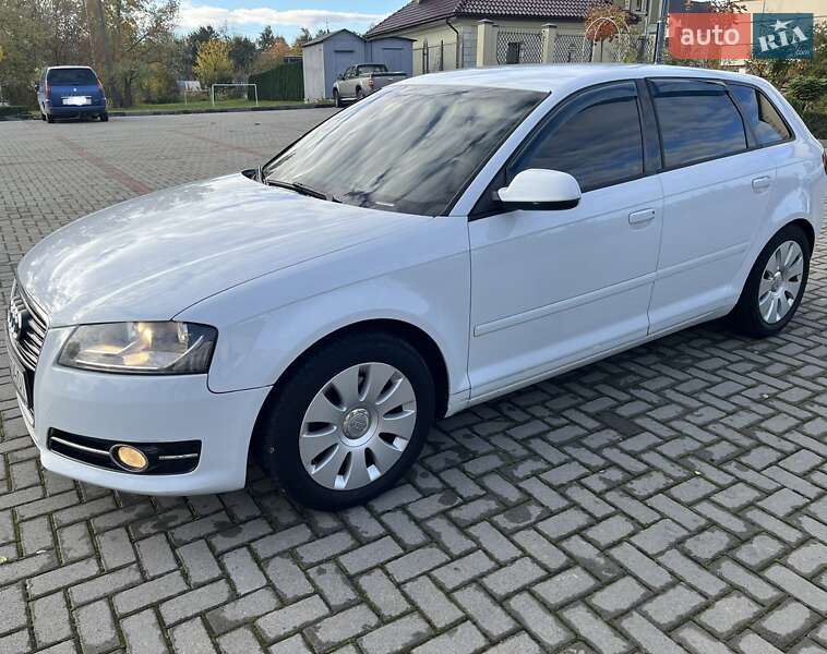 Хетчбек Audi A3 2012 в Золочеві фото 28 Хетчбек Audi A3 2012 в Золочеві