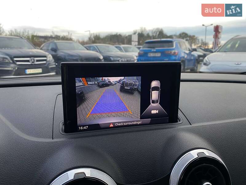 Седан Audi A3 2018 в Львові