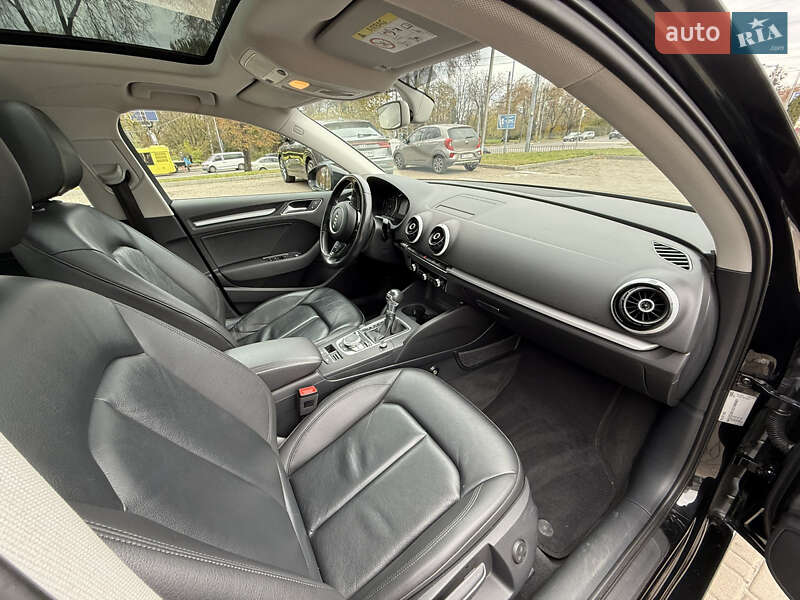 Седан Audi A3 2015 в Львові фото 29 Седан Audi A3 2015 в Львові