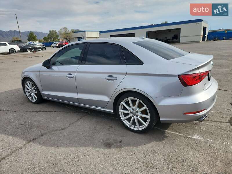 Седан Audi A3 2015 в Львове