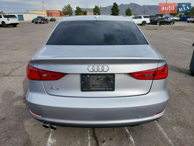 Седан Audi A3 2015 в Львове