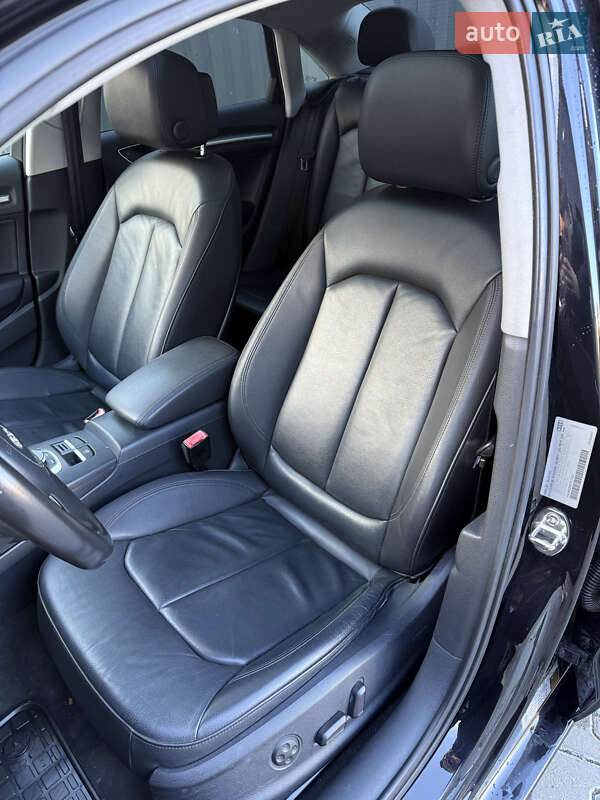 Седан Audi A3 2014 в Львові