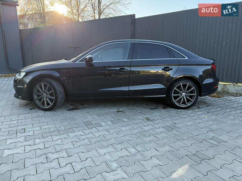 Седан Audi A3 2014 в Львові