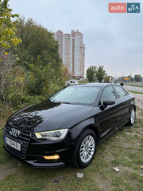 Седан Audi A3 2016 в Києві