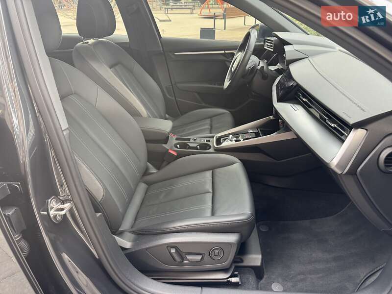 Седан Audi A3 2023 в Киеве фото 18 Седан Audi A3 2023 в Киеве