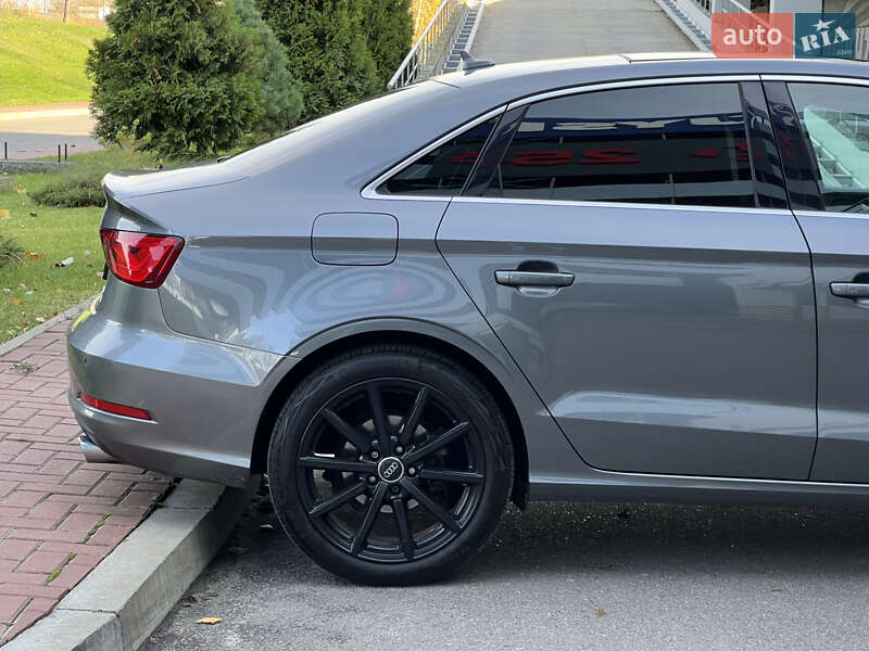 Седан Audi A3 2015 в Києві