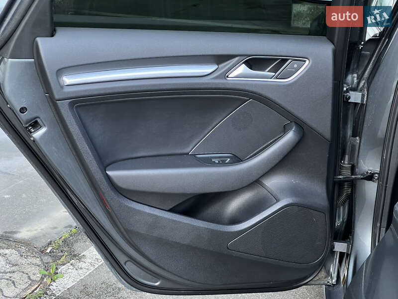 Седан Audi A3 2015 в Києві