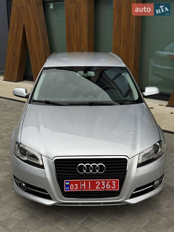 Хэтчбек Audi A3 2012 в Луцке