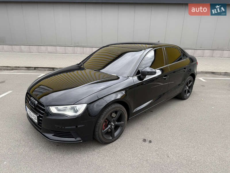 Седан Audi A3 2014 в Киеве