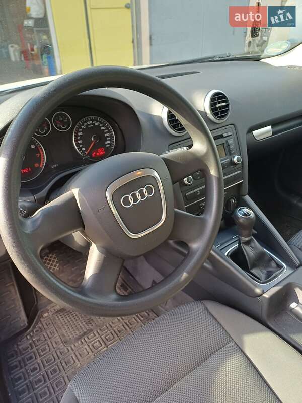 Хэтчбек Audi A3 2010 в Жмеринке