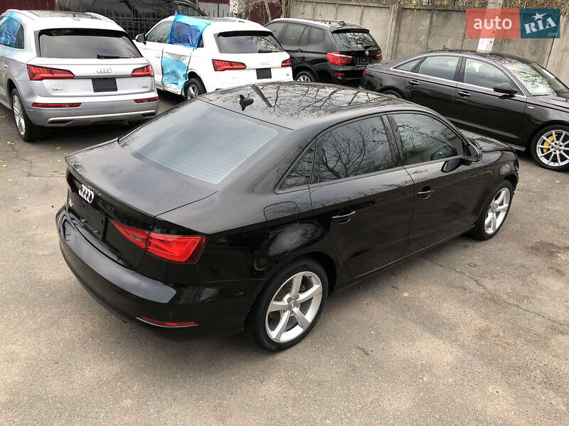 Седан Audi A3 2015 в Ірпені