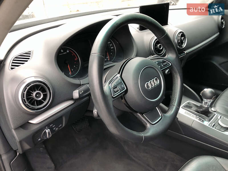 Седан Audi A3 2015 в Ірпені