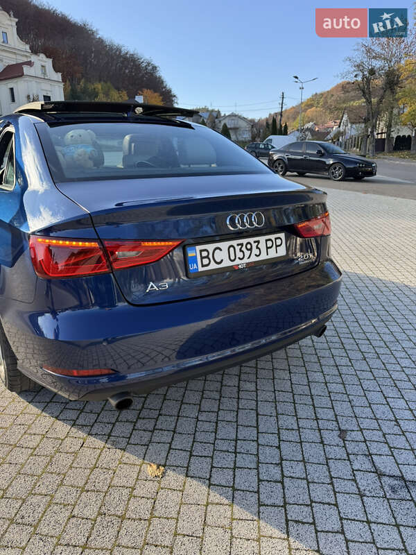 Седан Audi A3 2015 в Львові