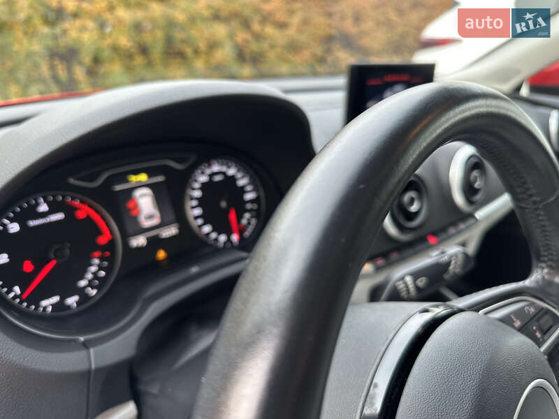 Хетчбек Audi A3 2016 в Києві