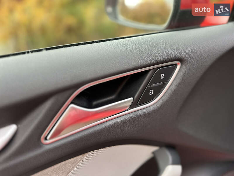 Хетчбек Audi A3 2016 в Києві