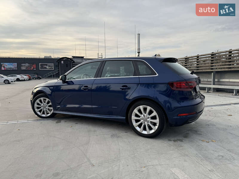 Хэтчбек Audi A3 2015 в Киеве фото 6 Хэтчбек Audi A3 2015 в Киеве