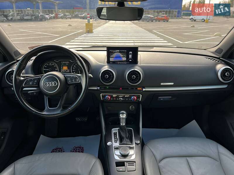 Хетчбек Audi A3 2017 в Одесі