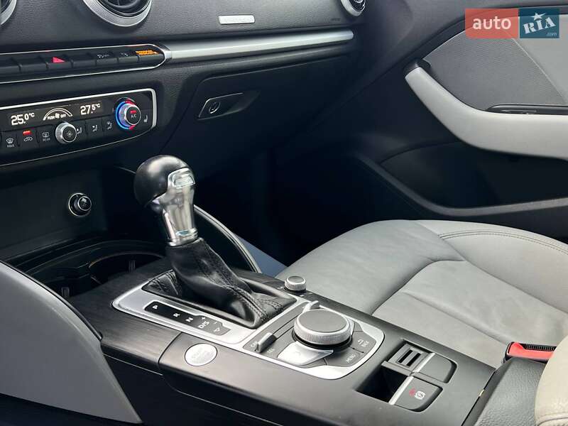 Хетчбек Audi A3 2017 в Одесі