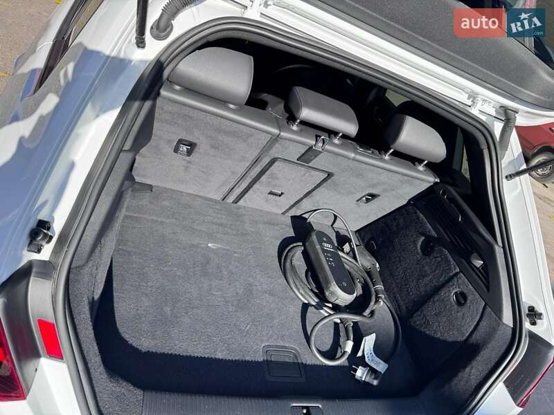 Хэтчбек Audi A3 2016 в Киеве фото 26 Хэтчбек Audi A3 2016 в Киеве