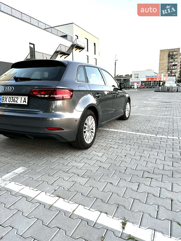 Хэтчбек Audi A3 2017 в Хмельницком фото 4 Хэтчбек Audi A3 2017 в Хмельницком