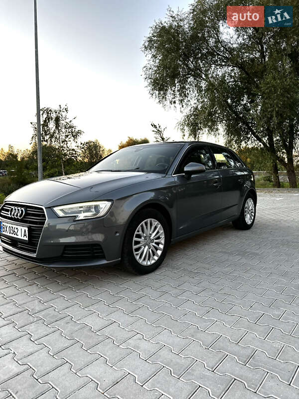 Хэтчбек Audi A3 2017 в Хмельницком фото 12 Хэтчбек Audi A3 2017 в Хмельницком