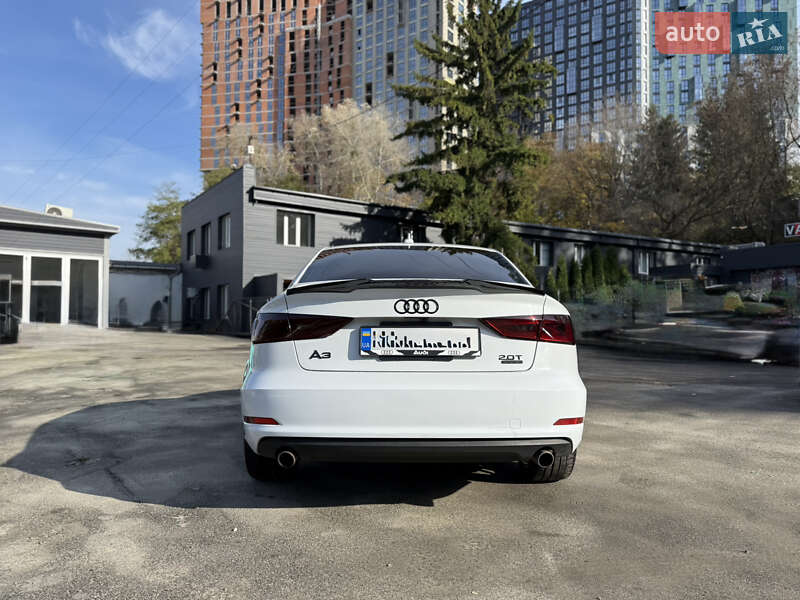 Седан Audi A3 2015 в Киеве