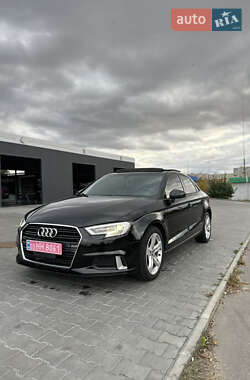Седан Audi A3 2018 в Полтаве