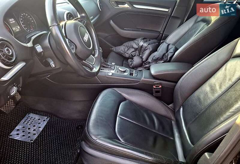 Седан Audi A3 2015 в Дніпрі